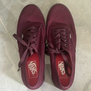 Like new! Worn 3 times maroon vans size 8
